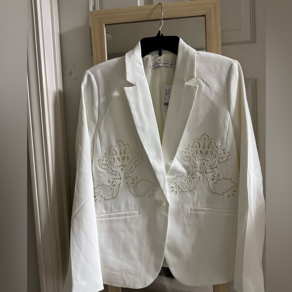 New York & Company White Women's Embroidered Blazer